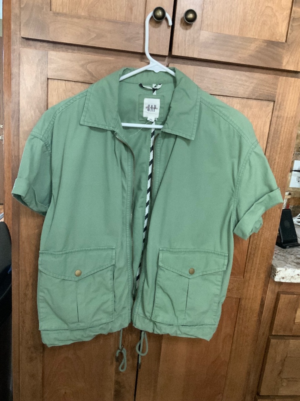 Gap short sleeve jacket size small